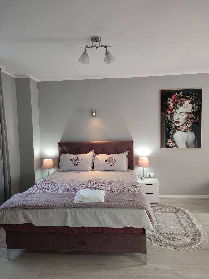 Flora Apartment Surčin Extérieur photo